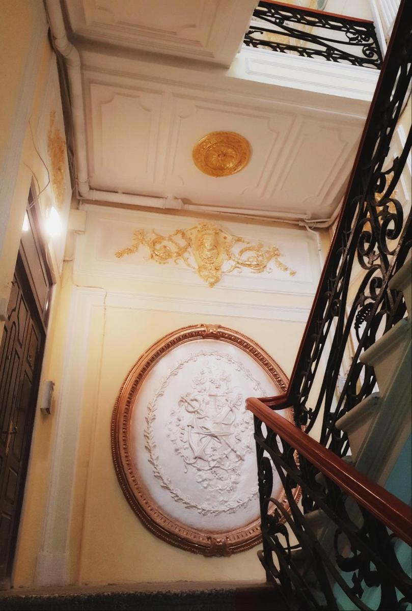 Central Apartment "Ameliya" 巴库 外观 照片