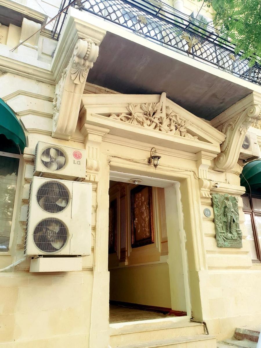 Central Apartment "Ameliya" 巴库 外观 照片